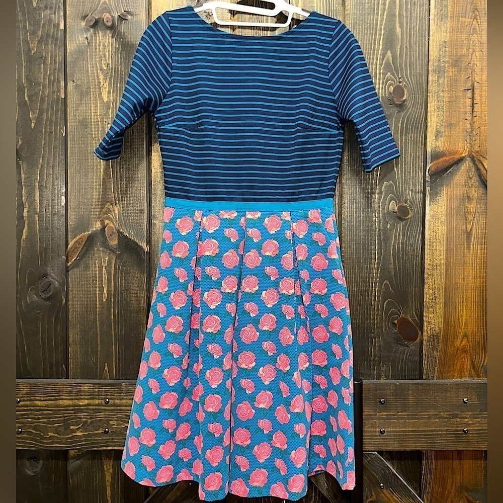Matilda Jane Peyton Dress S Roses Stripes Blue‎ Pink Zipper Back Stretch Boho